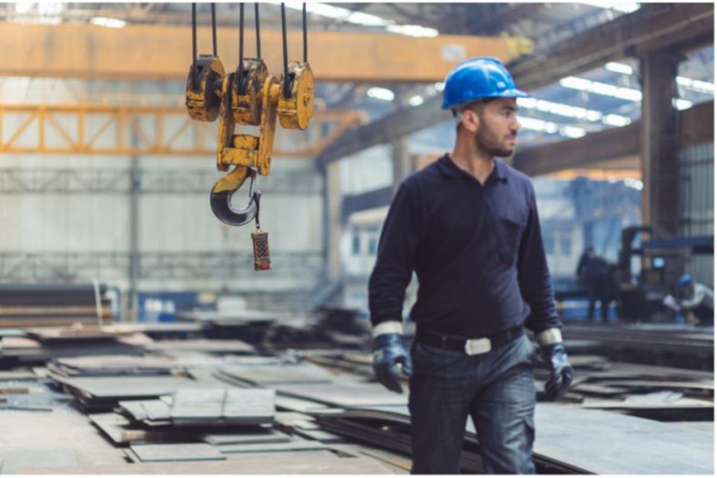 Palan dans un atelier